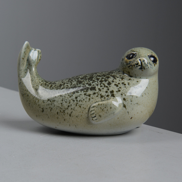 Lisa Larson sculpture of seal (gråsäl)